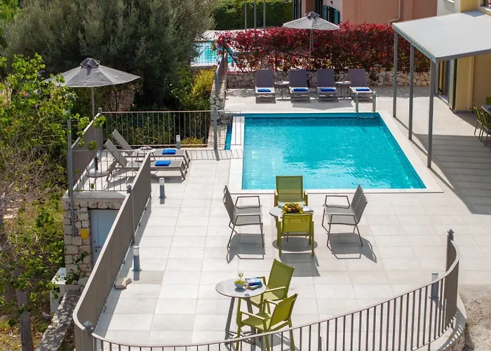 Dinos With Swimming Pool 빌라 Annináta