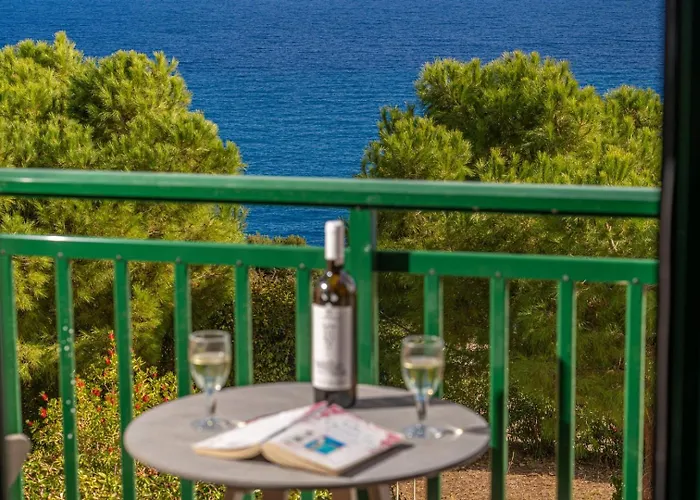 빌라 Dinos With Swimming Pool Annináta