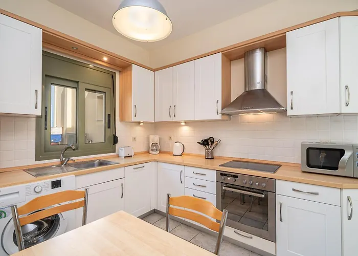 빌라 Dinos With Swimming Pool Annináta