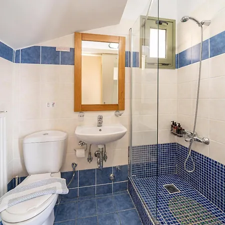 Villa Dinos With Swimming Pool Anninata